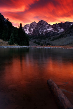 acracies:  End of the World at Maroon Bells