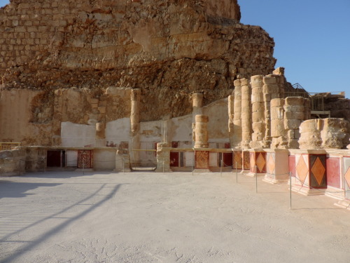 ponyfm: 18.09.2013 / wednesday (2) after the sun had risen we wandered around masada, enjoyed the v