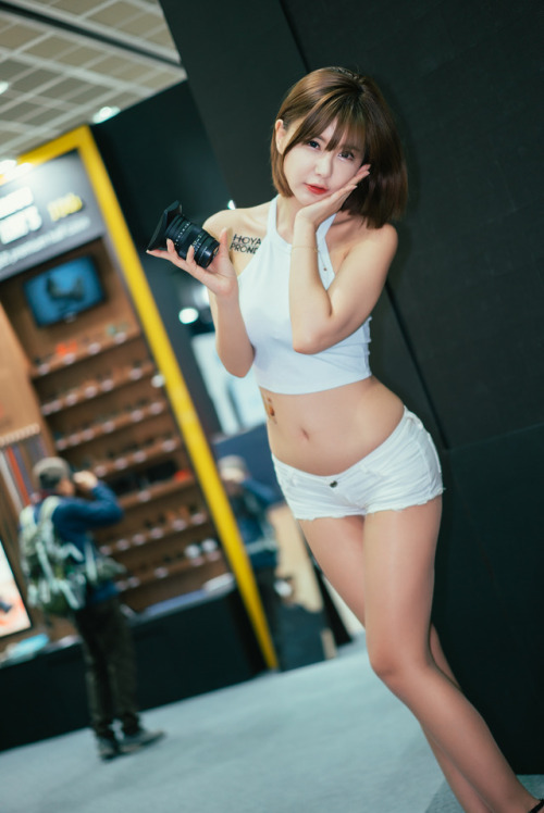 s3xy-asian:Girls in Shorts ♡
