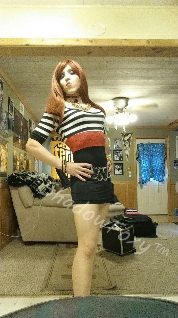 shadowfoxy:  A new dress. Red, white and black. This is taken at my friends house