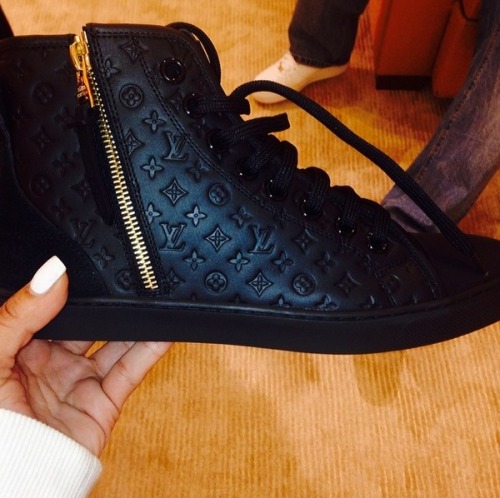 soeffingxtraordinary:  Kim K Style Click