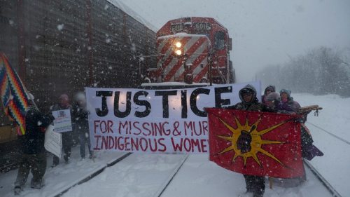 revnews:Emergency Toronto #MMIW Vigil CP Rail BlockadeIn Solidarity with Shawn Brant’s demands for a