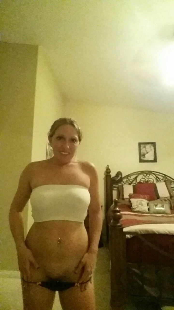 marine275469:  Amazing pictures of the super sexy wife.  Amazing tits. Beautiful