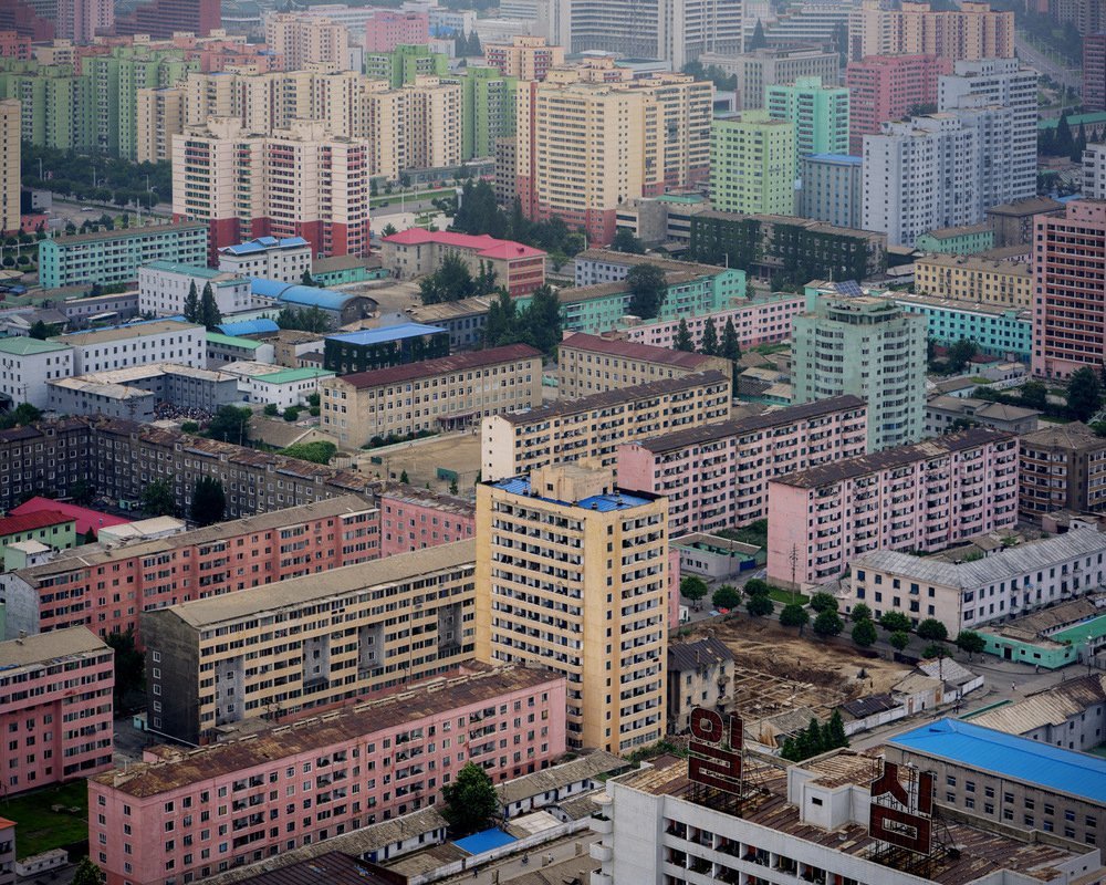 furtho: Raphael Olivier’s photograph of housing in Pyongyang (via here)  