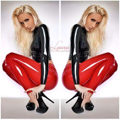 insidemydirtyfilthymind:  Laura paradise in latex and high heels 