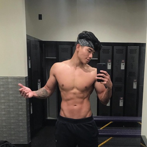 fuckyeahfuckstory: vietboysparadise: IG: zaddynak yummay!