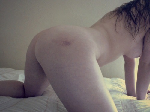 adaddysgirl: Daddy gave me 13 out of my 40 spanks last night with the paddle. I’m so wimpy, I 