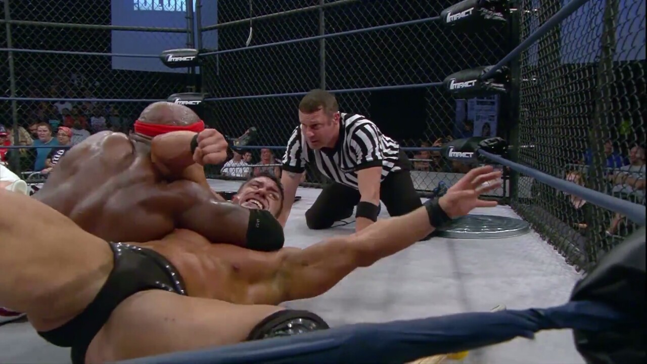 rwfan11:  A hot between the legs shot of EC3 from last night episode 9-29-16 of impact