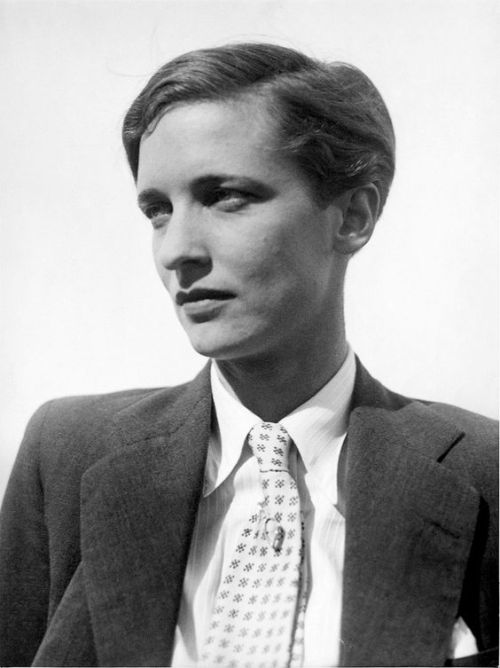 “For wandering the Earth with the beautiful face of an inconsolable angel”. -Roger Marti