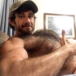 rickygman: beardburnme:  “Relaxing and resting up after 2 workouts today!! #tired #happy #swoleday #relaxation #furrychest #musclebear #hairychest” by @musclemick26 on Instagram http://ift.tt/1UPxcW7   W♂♂F….. 