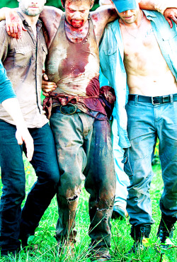 lydiastilinski:  a study in stills  rick/daryl/shane (chupacabra)  