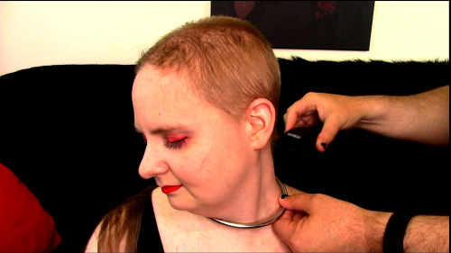 mecha-red-vinyl-kitty: Master Pravus cut my ponytail and then shaved my head. You can buy a copy of 