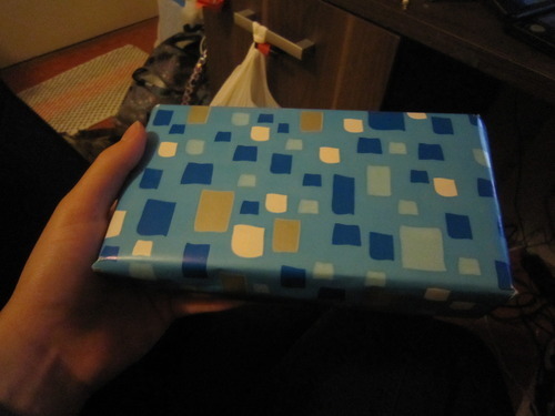 falcon-knight:  ok STORYTIME my mom gave me this gift for my birthday  at first i