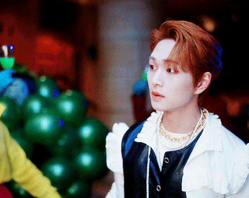 ONEW DICE MV