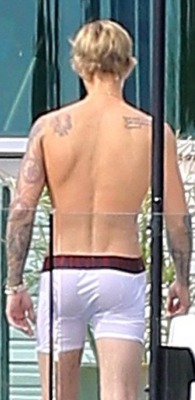 jcelebbulges:  Yesss justin! Seriously just