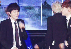 oh-luhans:130821 show champion - exo’s third win for growl