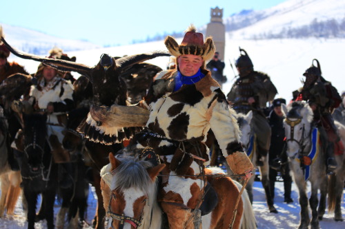 ttrmongolia:Kazakh hunters during Eagle Festival in Chinggisiin Khuree. Ulaanbaatar 05.03.2014. Phot