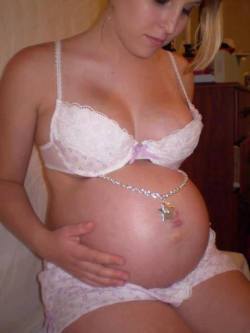 Hot Preggo Women