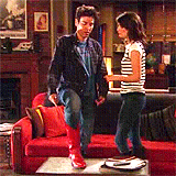chuckspinkshoes:  himym meme: ↳ Running Gags (7/8) Ted’s Red Cowboy Boots 
