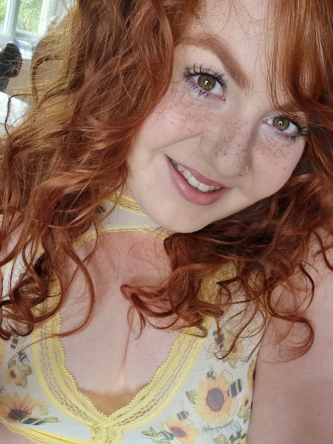 moved2honeybumbleebee-deactivat:I&rsquo;m 11 months clean from SH today 🌻🐝