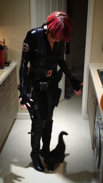 lost-lil-kitty:  Willow interrupted my halloween dress rehearsal. Do you think Natasha is a cat person? 