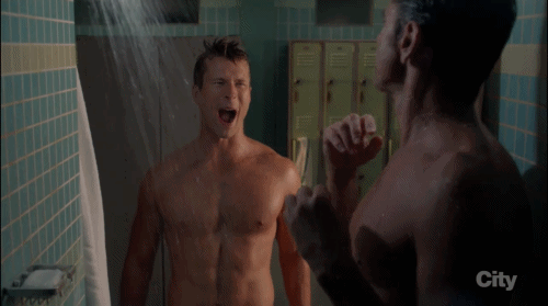 auscap:  Glen Powell - Scream Queens 