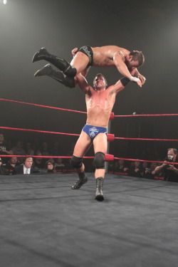 rwfan11:  Roderick Strong tugs on Davey Richards
