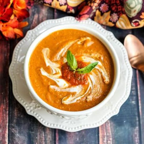 justapinchrecipes:This savory roasted butternut squash and red pepper soup is fall soup perfection! 
