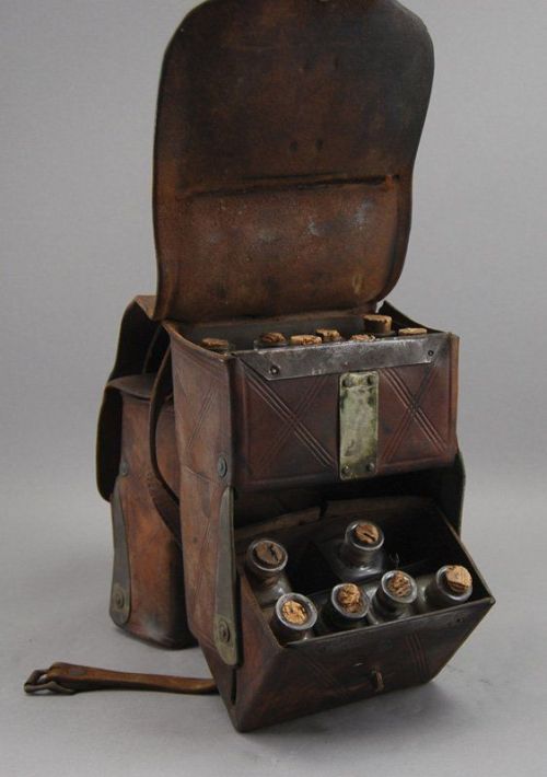 sibbi:”Elliot’s Patent” medical saddlebag (c.1870)