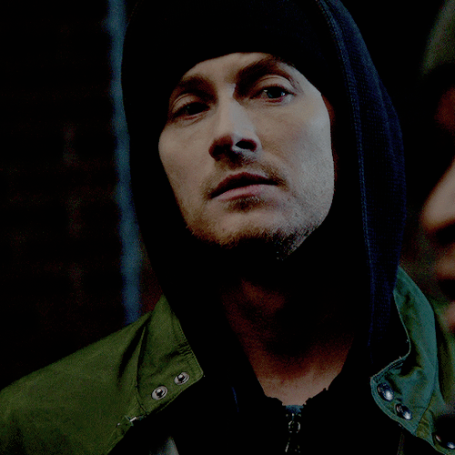detectiveupton:undercover jay in 8x06. requested by anonymous.