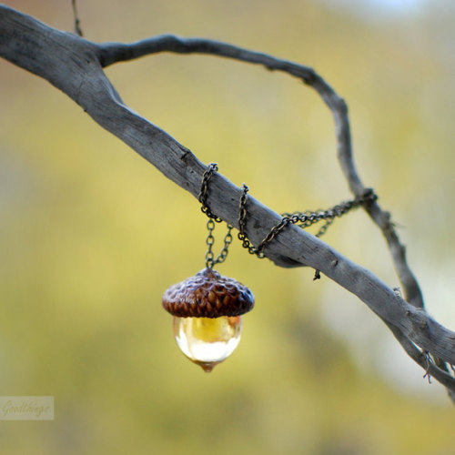 Resin Acorn Jewelry Casts a Beautiful Fall Glow Around Your NeckCelebrate the arrival of fall with a