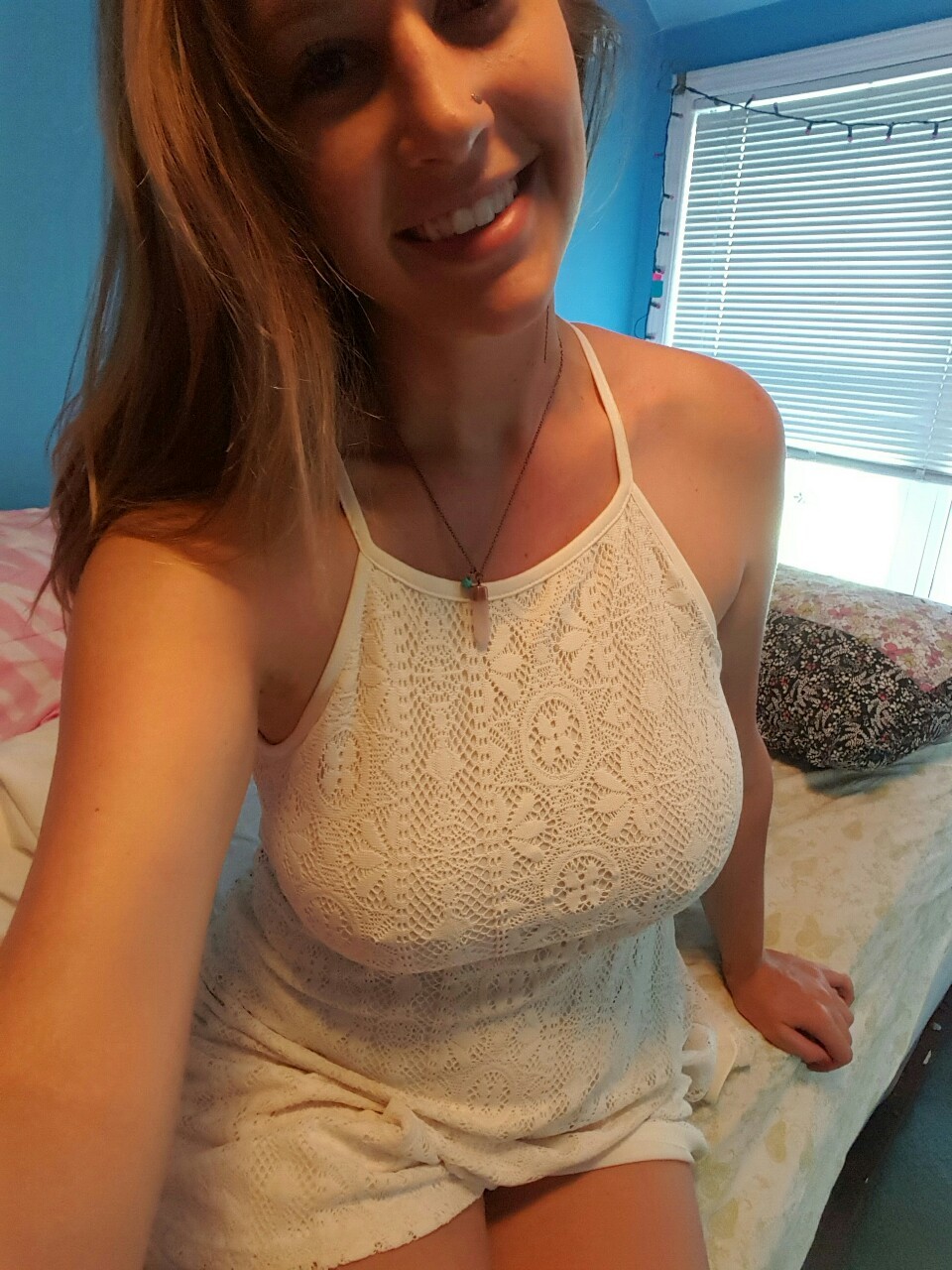 flirtyscorpio:  Went to my cousins grad party but I feel like everyone will know