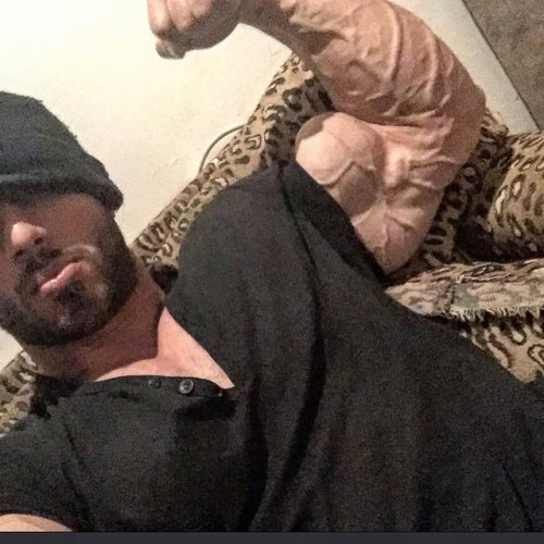 Zee "Shredded" Diesel At His Biggest. What Ahulking Hunk!