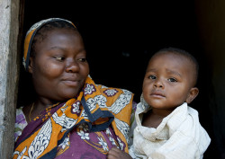 swahiliculture:  Mother and son, Pemba island,