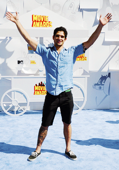 teen-wolf-archive:Tyler Posey attends The 2015 MTV Movie Awards at Nokia Theatre L.A. Live on April 