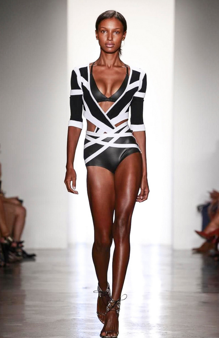 imgmodels:  Jasmine Tookes walks Ohne Titel Spring/Summer 2015  😍