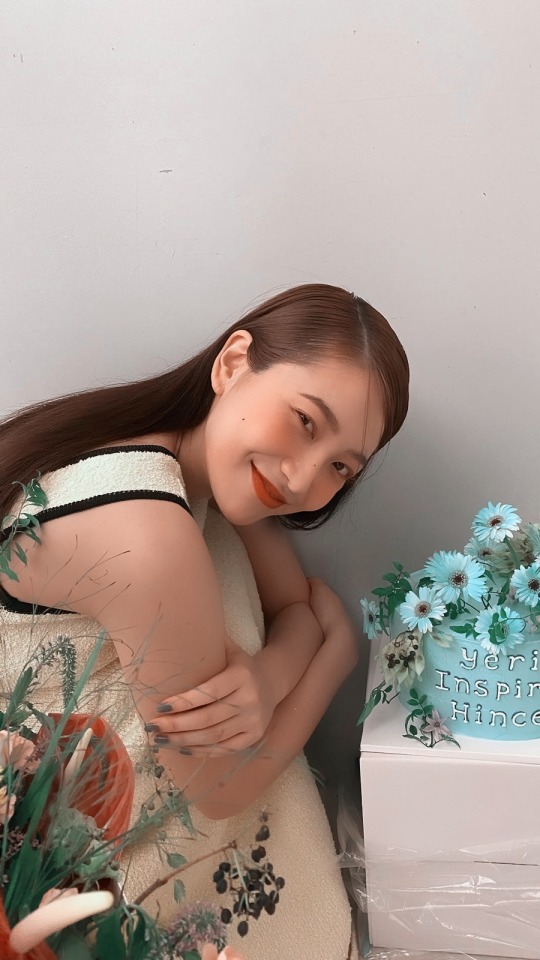 Yeri Lockscreens (Red Velvet)