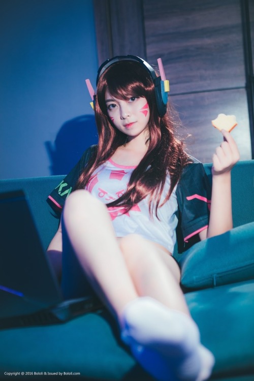 lemon-milk-idols:Chinese Model  Chao Xiong De Nuo – ( 超凶的诺 )  D.Va Cosplay.