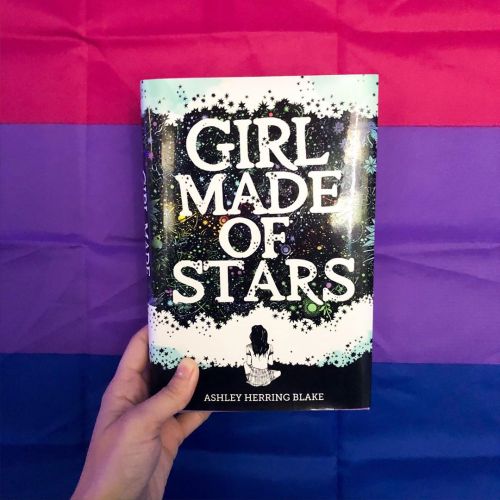 What’s the last LGBTQIAP+ YA book you finished in a day?⁣ ⁣ Hello, friends! I know I haven&rsq