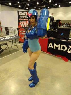 cosplay-ladies:  Cosplay Lady