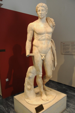 panasfaidon:Museo Delfi 3th cent BC