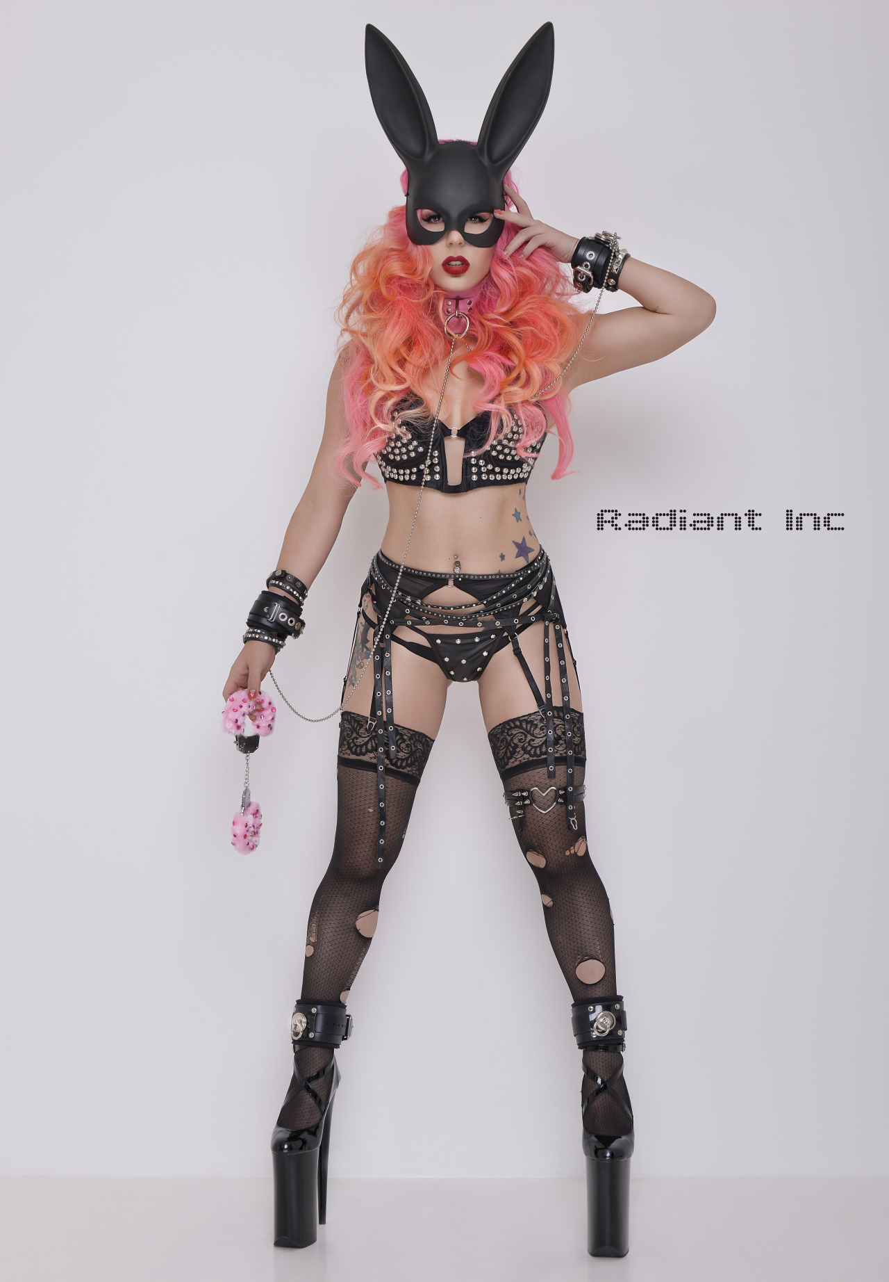 radiant-inc:  Photos by: Radiant Inc. www.RadiantInc.net  Model: Annalee Belle &lt;3 