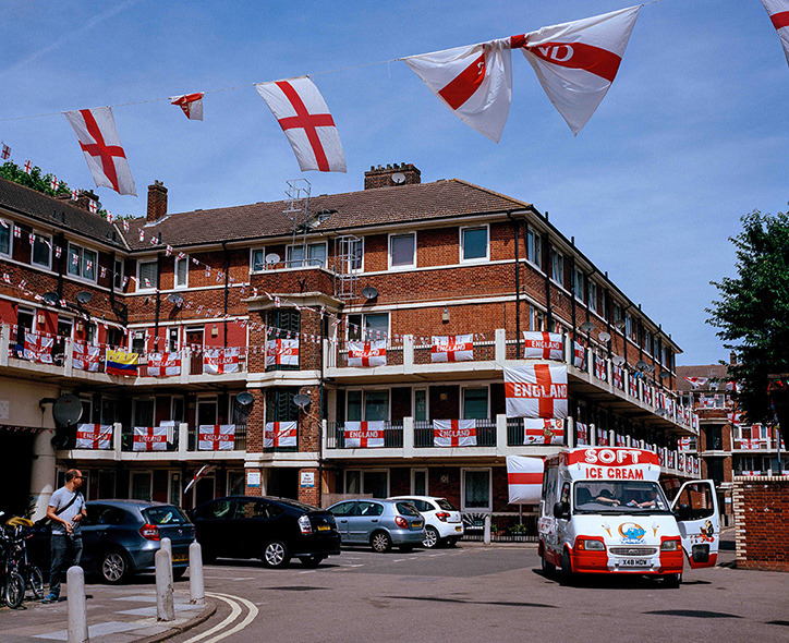 Sam Gregg’s latest work uses photography to rediscover his hometown of London
(See more)