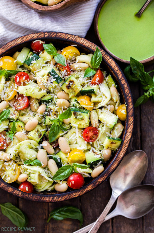 gastronomicgoodies:Grilled Zucchini, White Bean, Tomato and Tortellini Pasta Salad