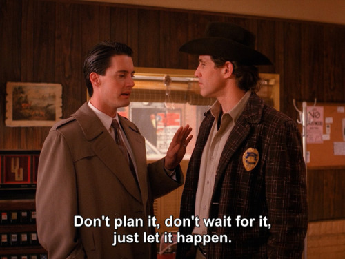 limegreenmonkey: inthedarktrees: Harry, I’m gonna let you in on a little secret. Kyle MacLachlan &a