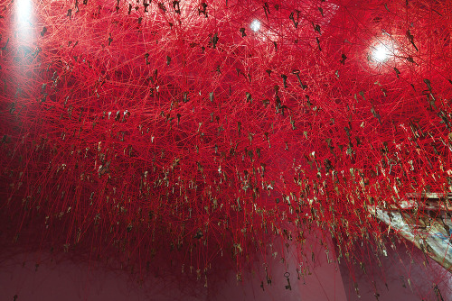 thedesigndome: Magnificent Red Thread Network of Keys Collected All Across the World Japanese instal