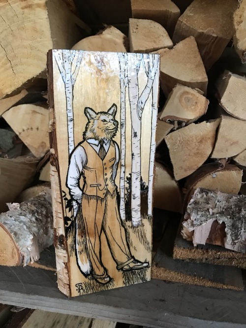 cracktheglasses:theseavoices:A 1940′s werewolf on birch with ink and resin. He is shiny!@st-hedge th