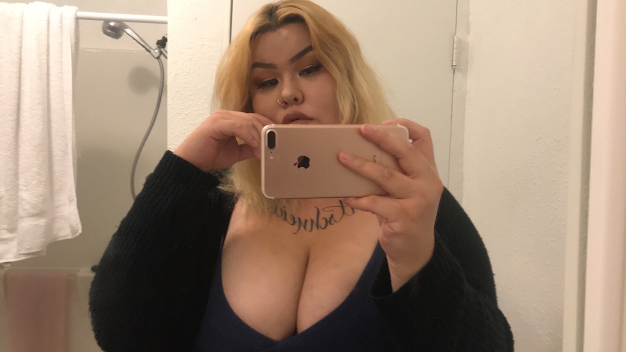 sleepykittyqueen:  Snapchat / Superkassikat 💞💞 SHOWWWW SOME LOVVVE BITCCCCCCH