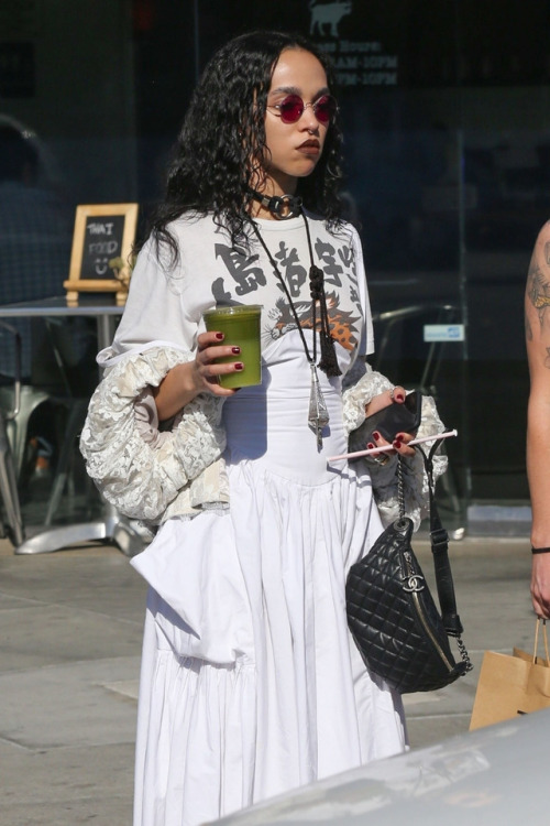 reallytrying:celebsofcolor:FKA Twigs out in Los Angelesi want this bitch to be in charge of my life