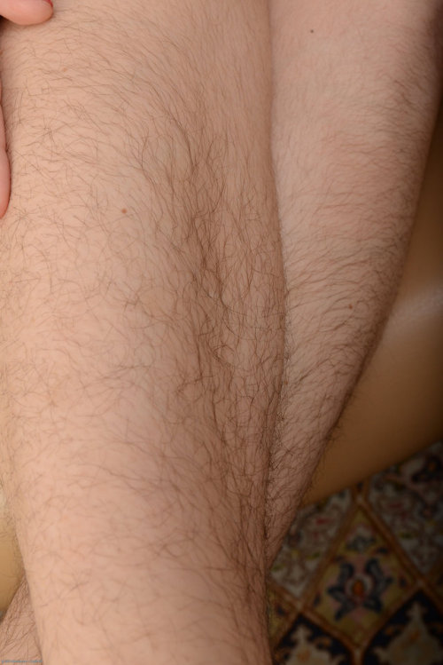 dvd1987: #Simone #hairy #hairylegs #hairypussy #hairyarms #hairyarmpits #hairywomen #ilovehairywomen